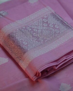 Handmade Nunee pat Sador Mekhela with unstitched Blouse piece