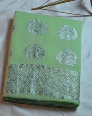 Mastrise Sador mekhela with unstitched blouse
