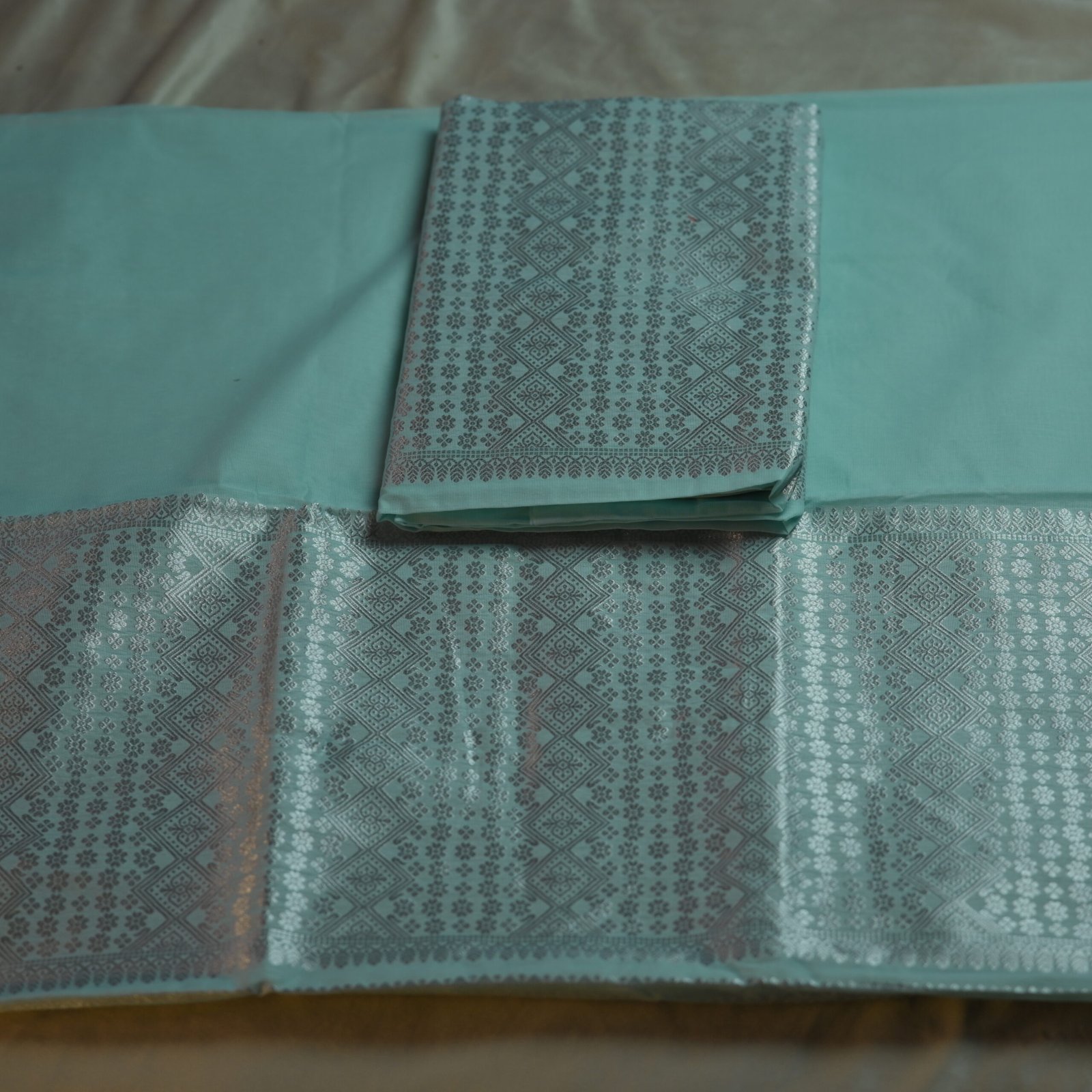 Brokade Sador Mekhela - Image 3
