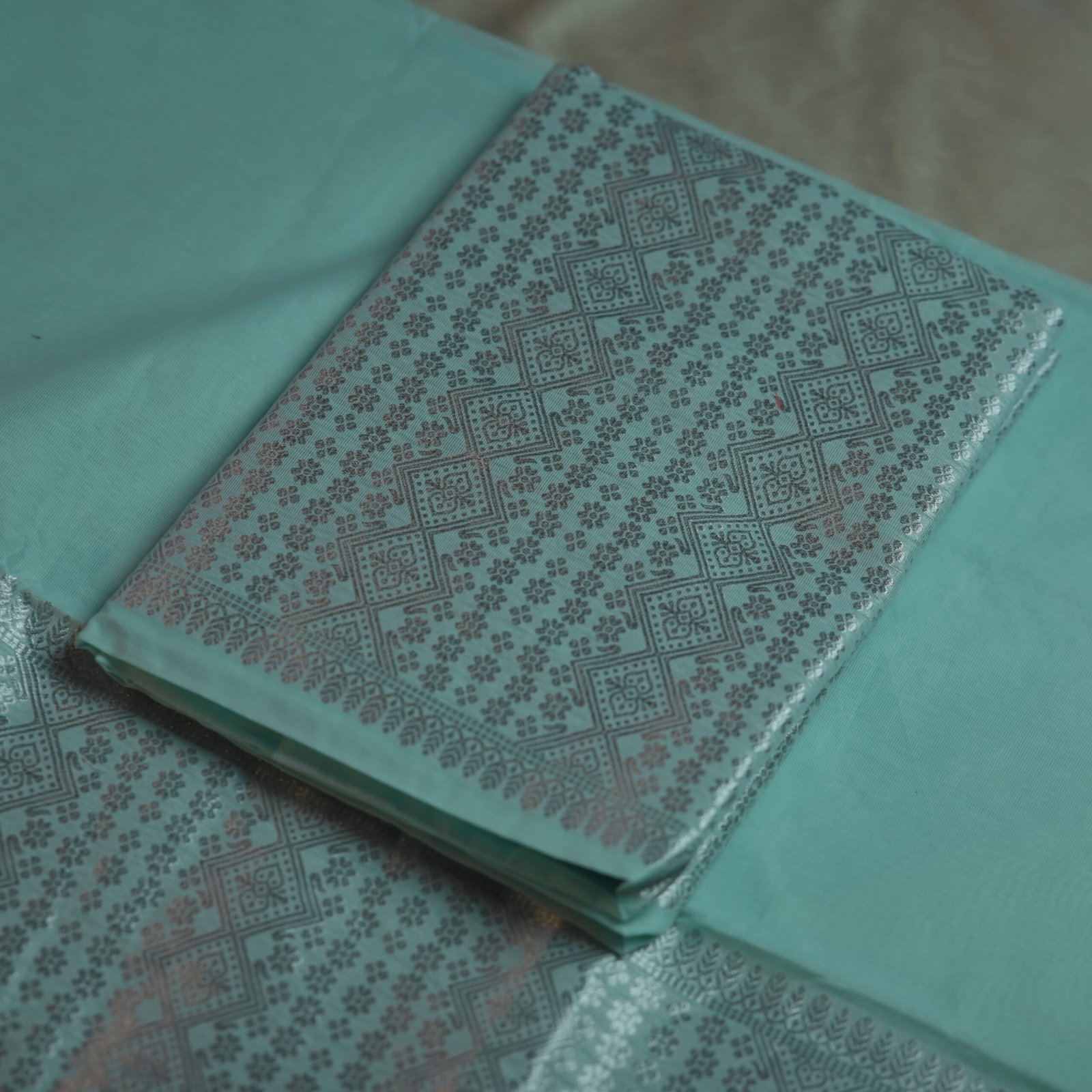 Brokade Sador Mekhela - Image 2